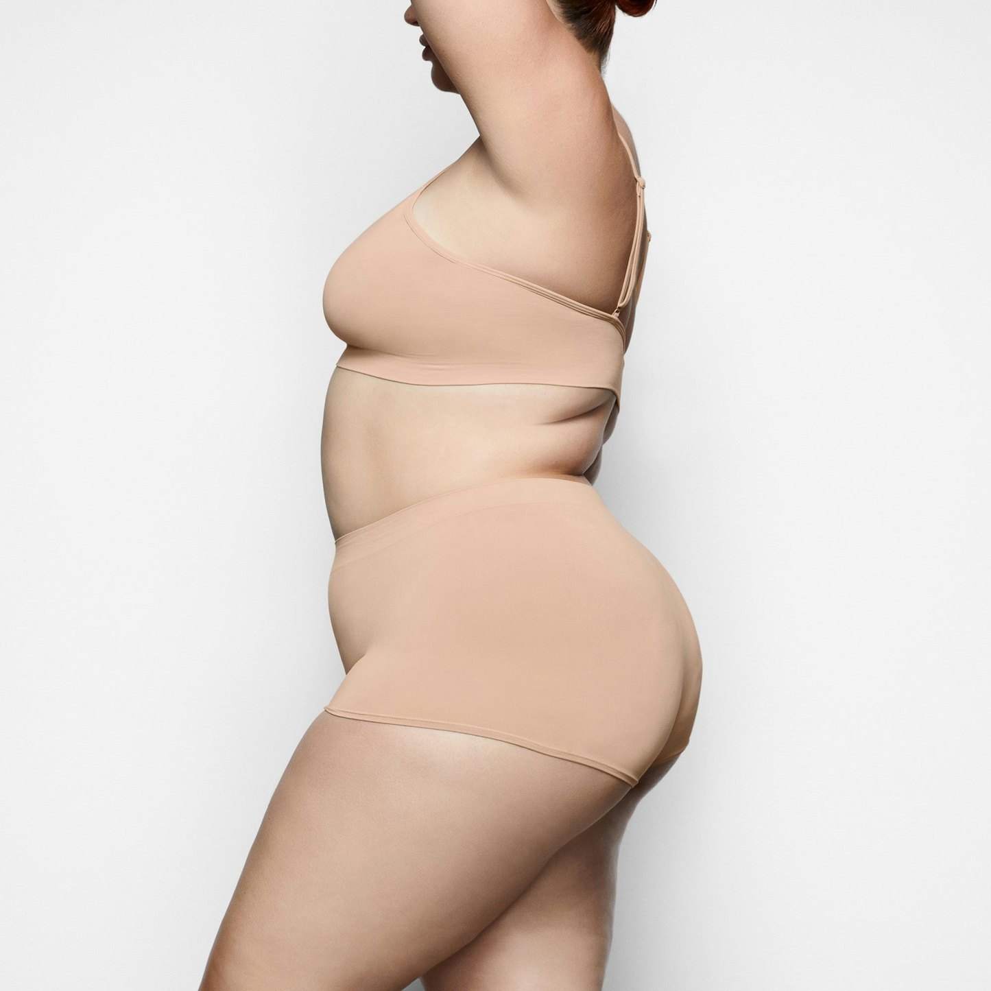 SOFT SMOOTHING SEAMLESS BOY SHORT - CLAY