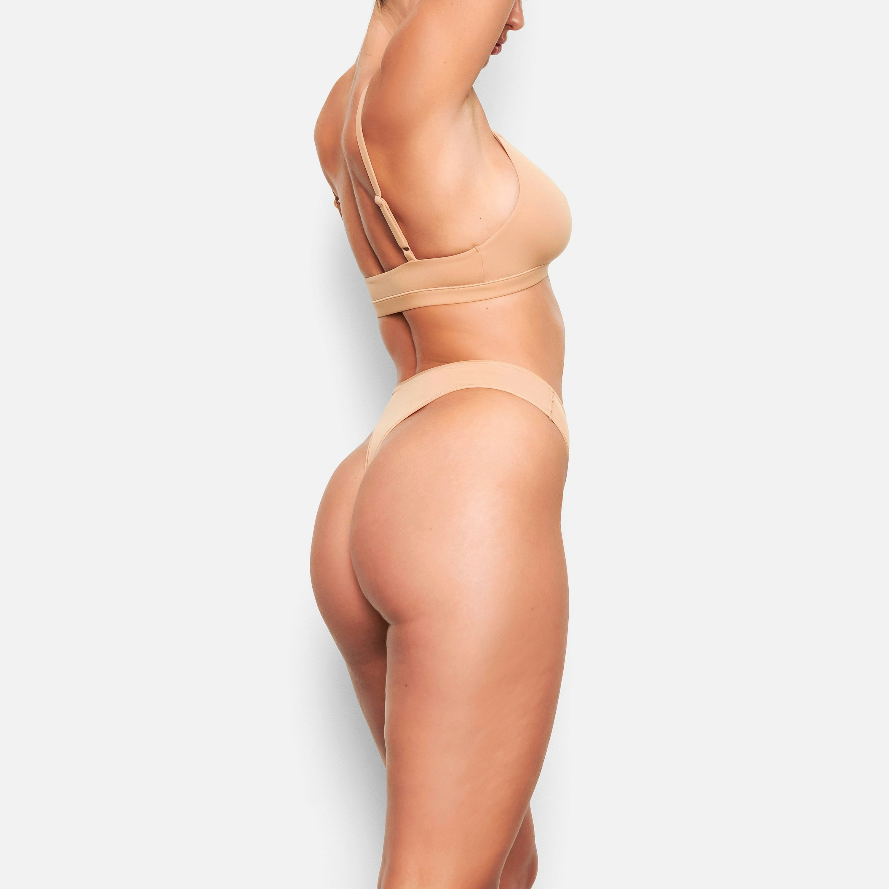 FITS EVERYBODY DIPPED FRONT THONG - OCHRE