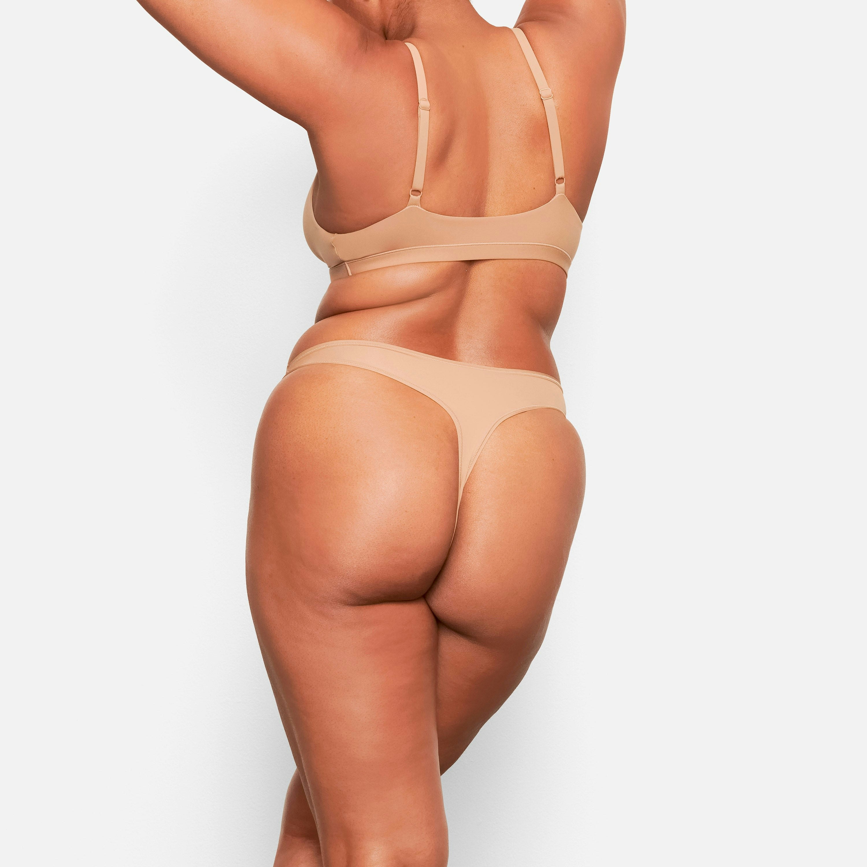 FITS EVERYBODY DIPPED FRONT THONG - SIENNA