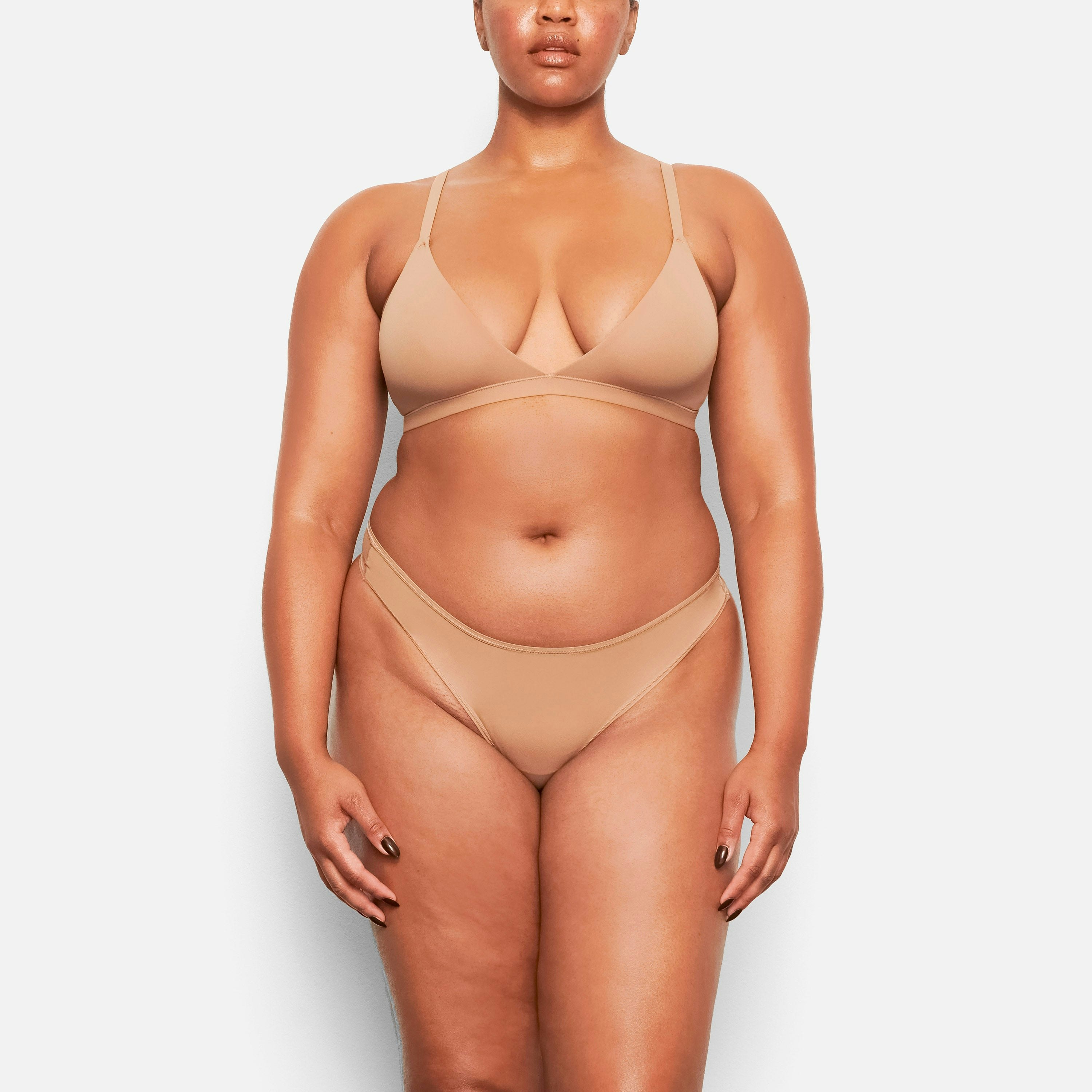 FITS EVERYBODY DIPPED FRONT THONG - SIENNA