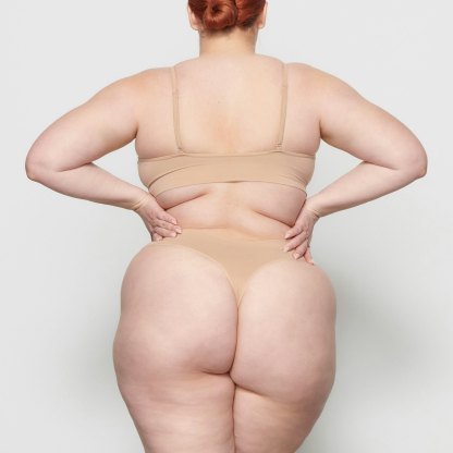 SOFT SMOOTHING SEAMLESS THONG - CLAY