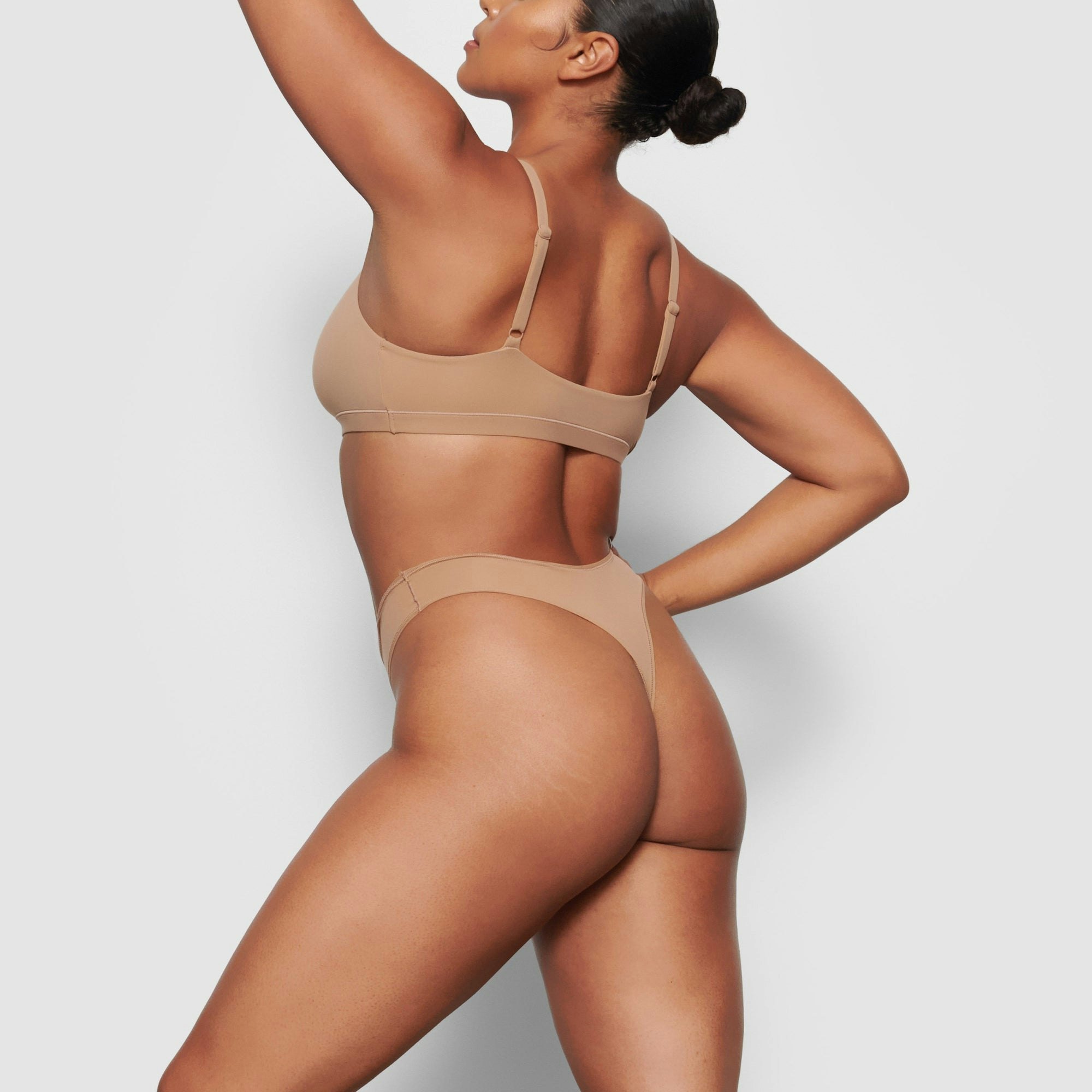 FITS EVERYBODY THONG - SIENNA
