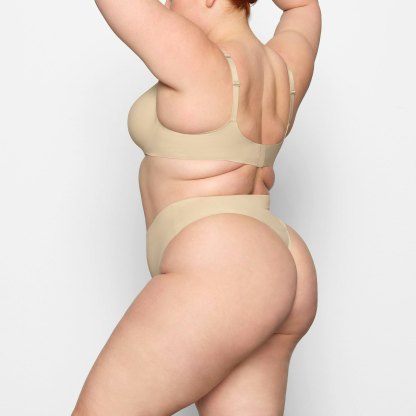 SMOOTHING INTIMATES HIGH-WAISTED THONG - SAND