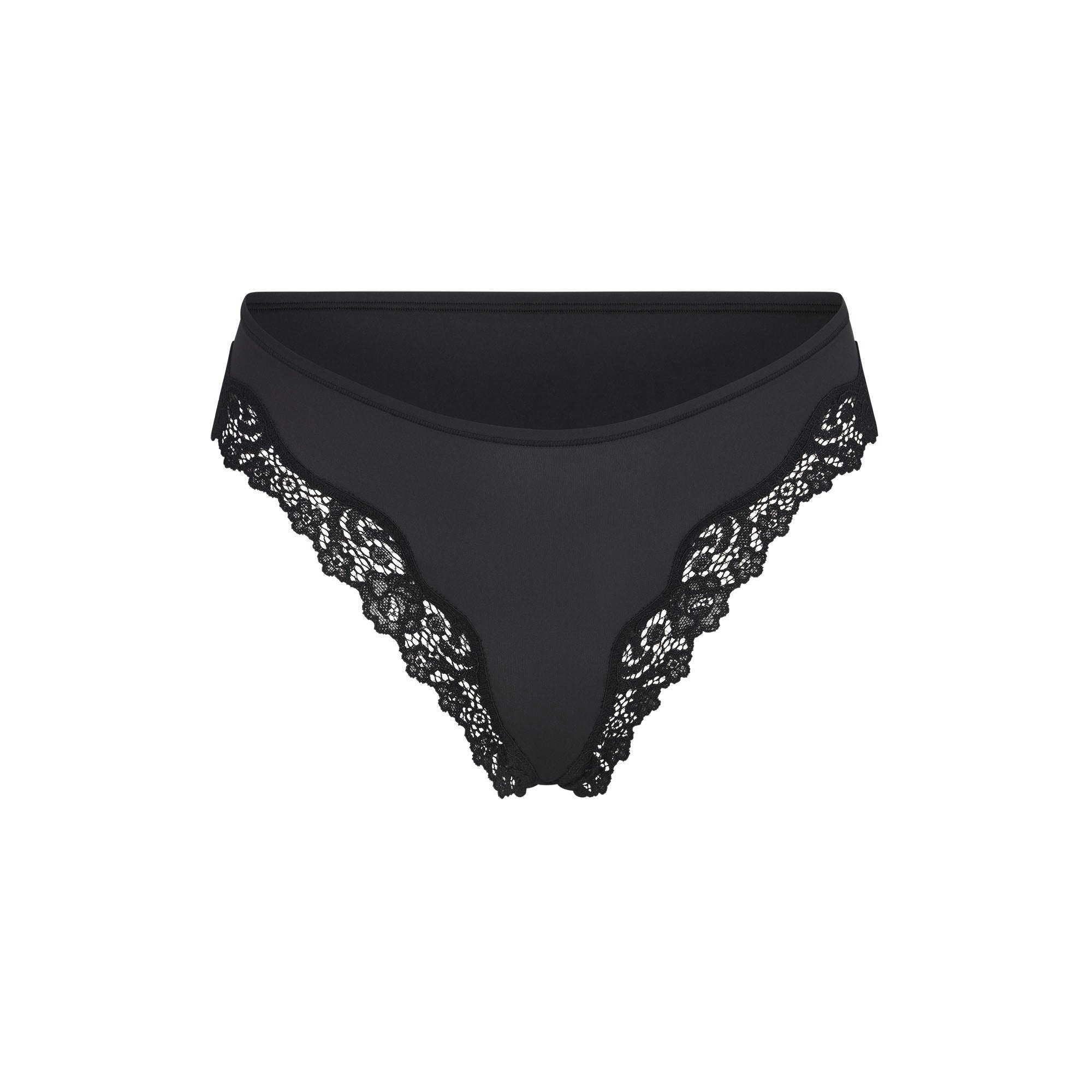 FITS EVERYBODY LACE TANGA - ONYX