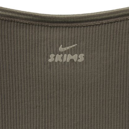 NikeSKIMS RIBBED SEAMLESS BABY TEE - DUSTY OAKMOSS - image 32