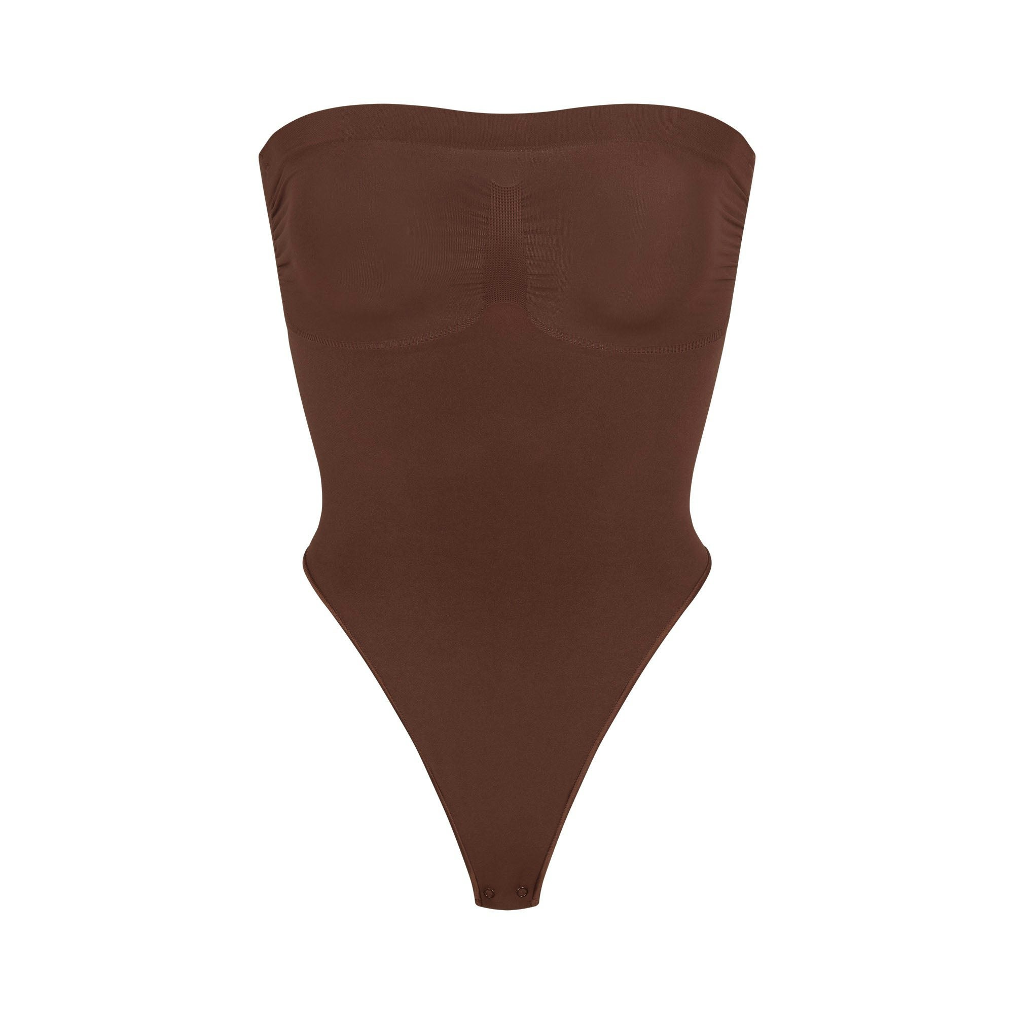 SEAMLESS SCULPT STRAPLESS THONG BODYSUIT - COCOA