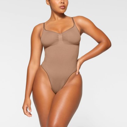 SEAMLESS SCULPT THONG BODYSUIT - SIENNA
