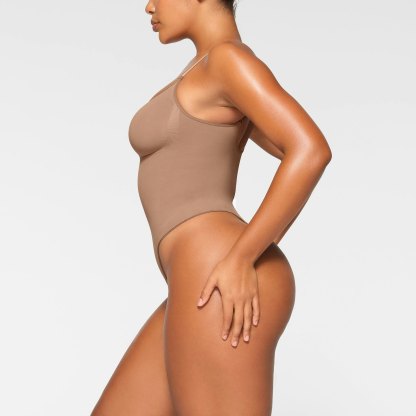 SEAMLESS SCULPT THONG BODYSUIT - SIENNA