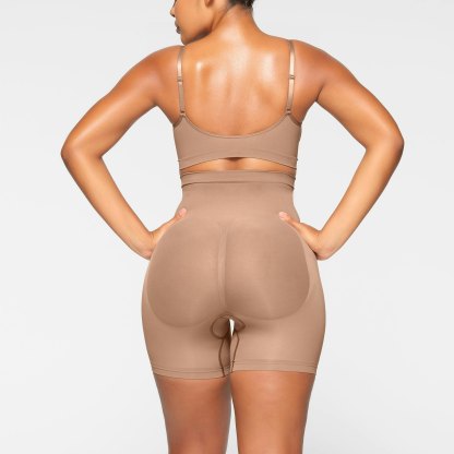 SEAMLESS SCULPT MID THIGH SHORT - SIENNA