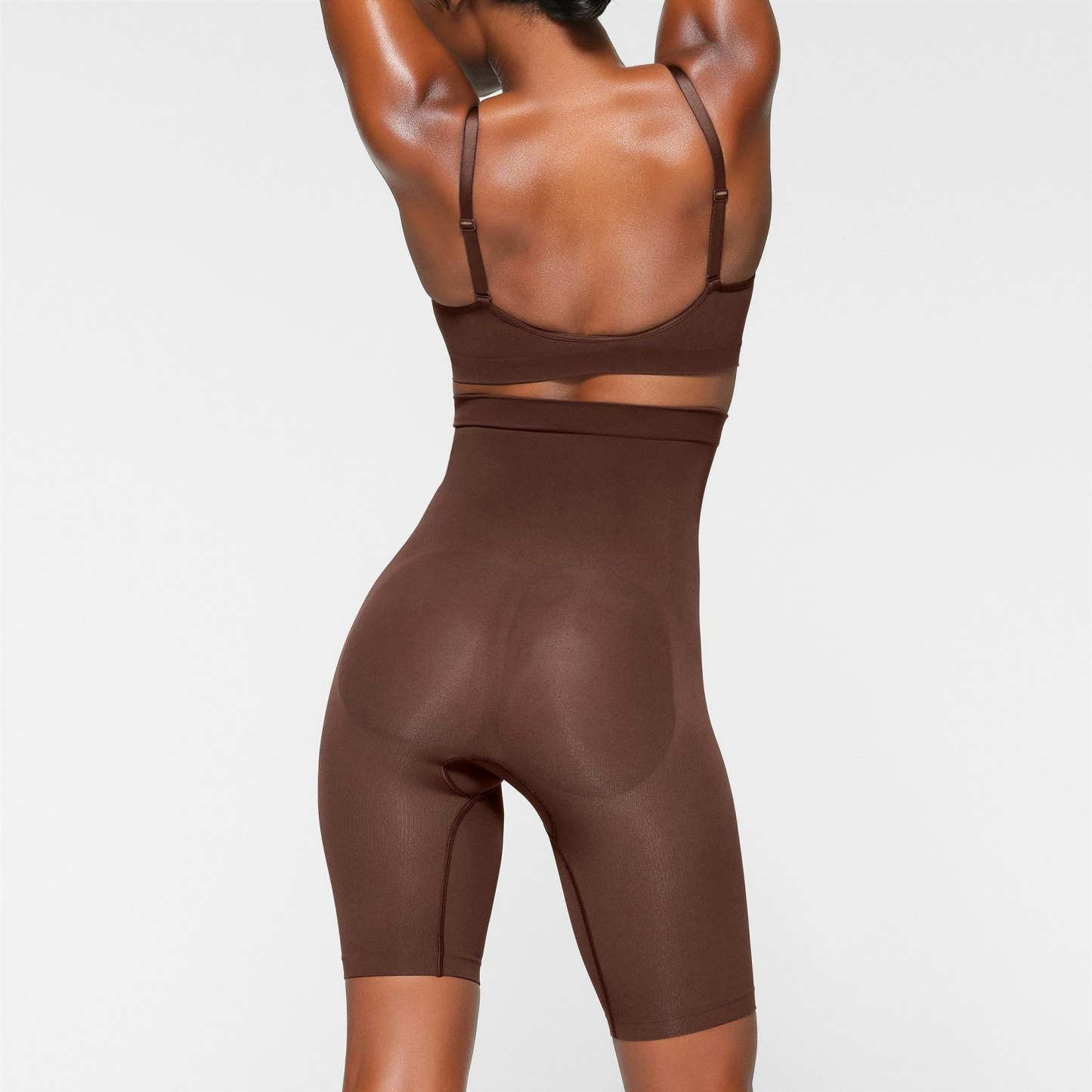 SEAMLESS SCULPT HIGH-WAISTED ABOVE THE KNEE SHORT - COCOA