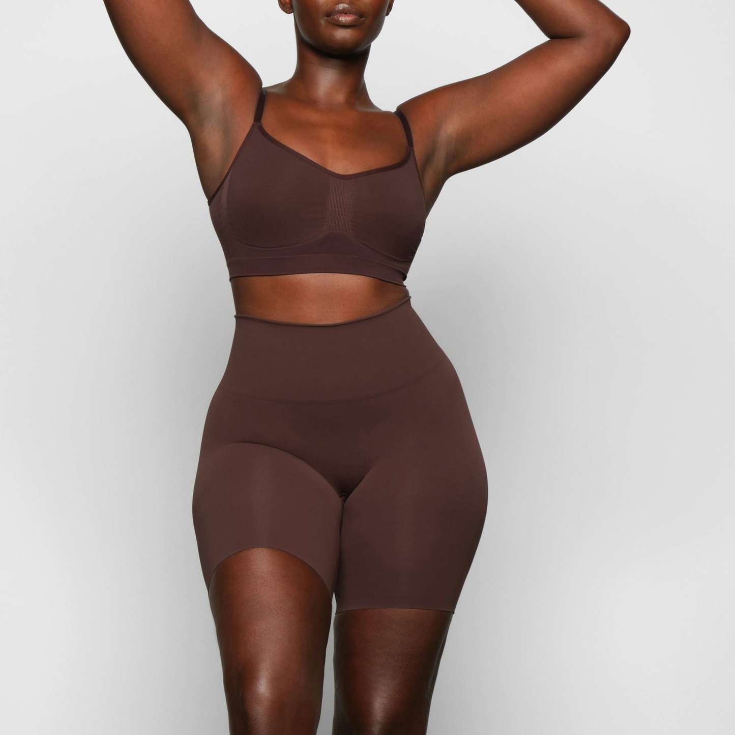SEAMLESS SCULPT BUTT LIFTING SHORT - COCOA