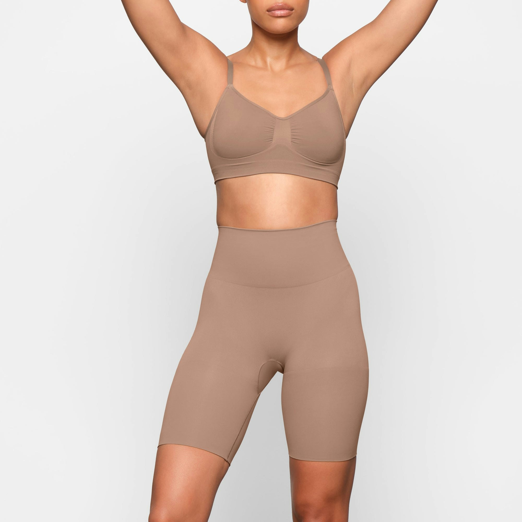 SEAMLESS SCULPT BUTT LIFTING SHORT - SIENNA