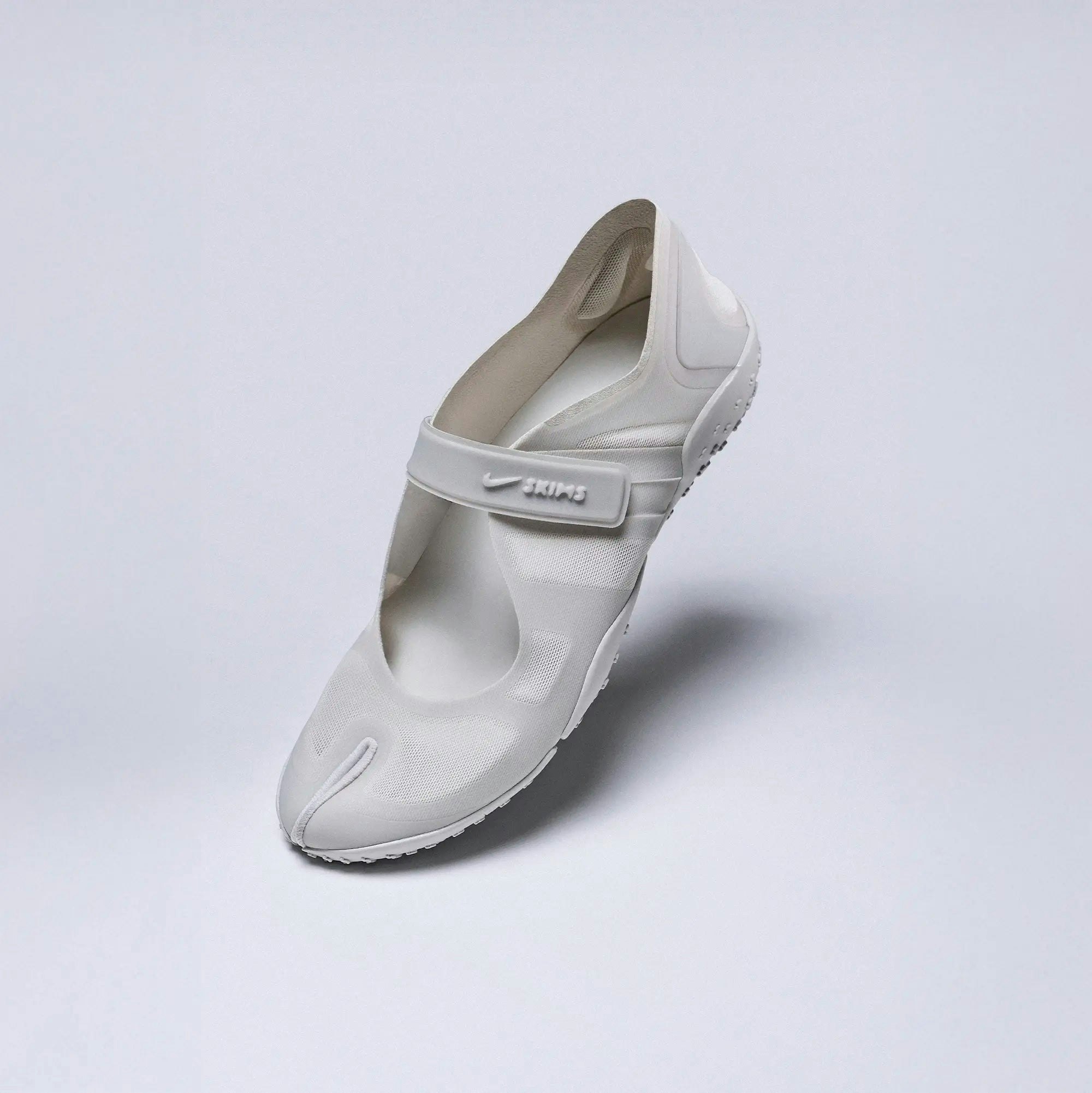 NikeSKIMS FOOTWEAR RIFT MESH - LT BONE - image 40