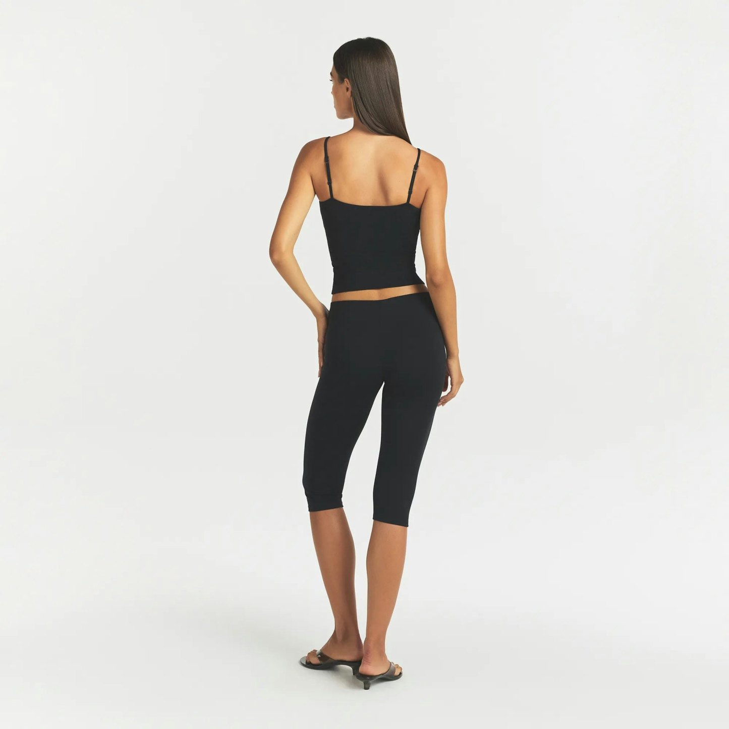 SMOOTH LAYERS SCOOP NECK CAMI - OBSIDIAN - image 3