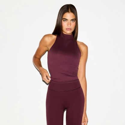 NikeSKIMS MATTE MOCK NECK RACER TANK - CURRANT - image 33