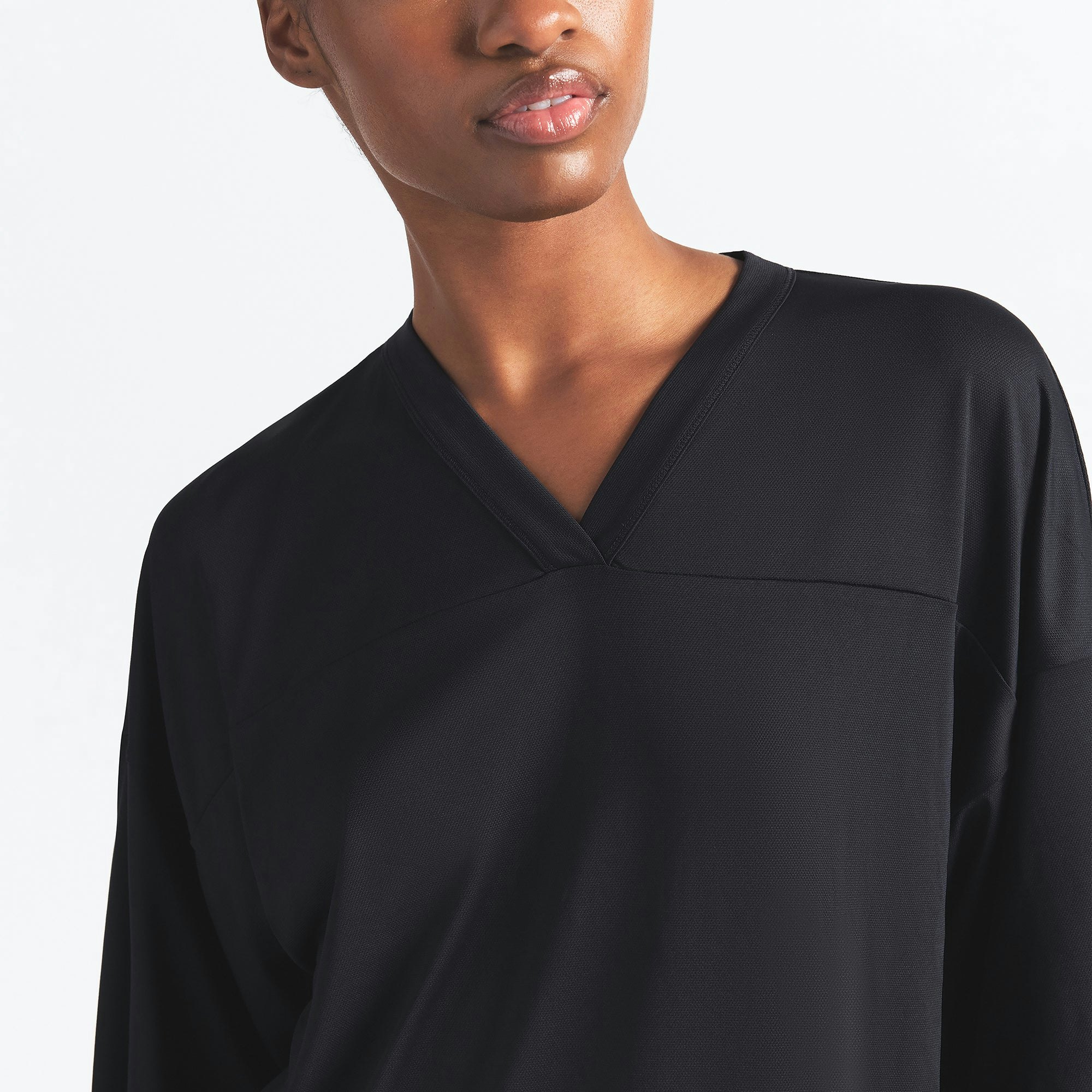 NikeSKIMS AIRY V-NECK OVERSIZED TOP - OBSIDIAN - image 3