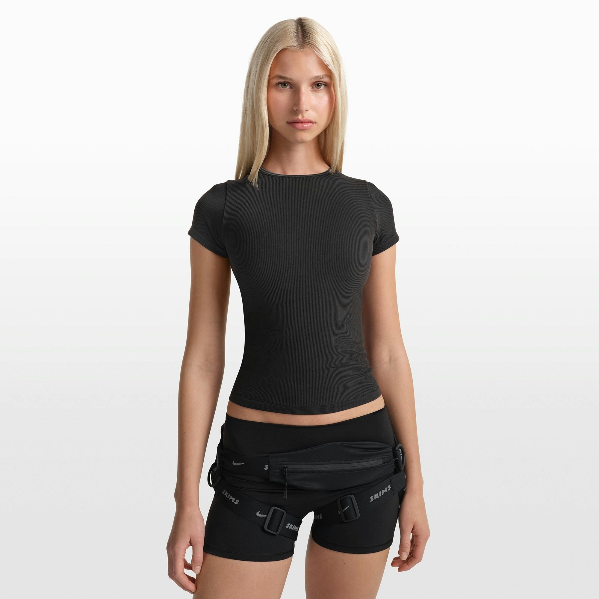 NikeSKIMS RIBBED SEAMLESS BABY TEE - OBSIDIAN - image 2