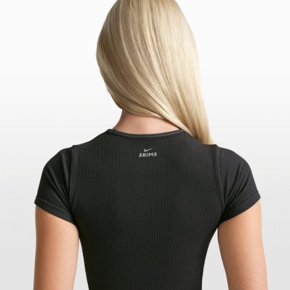 NikeSKIMS RIBBED SEAMLESS BABY TEE - OBSIDIAN - image 3