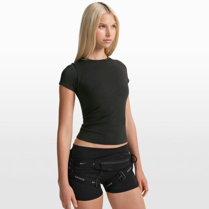 NikeSKIMS RIBBED SEAMLESS BABY TEE - OBSIDIAN - image 4