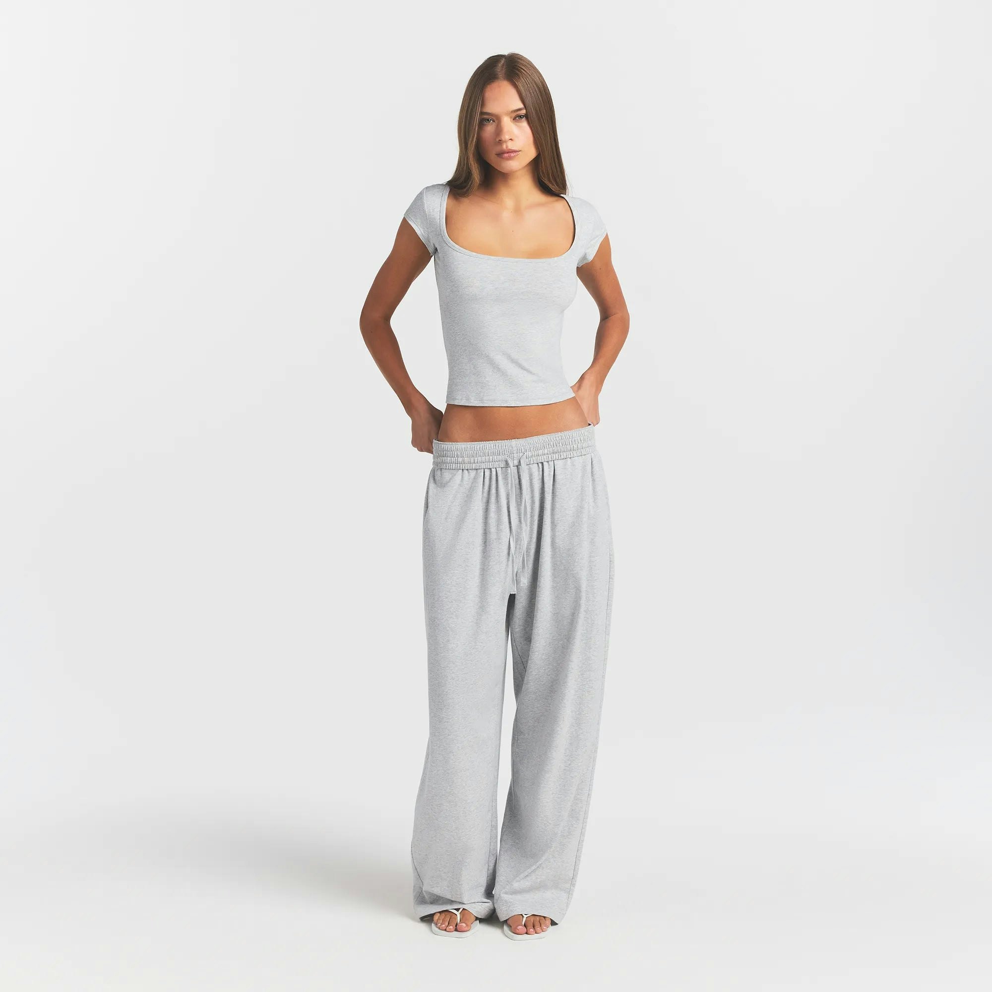 COTTON JERSEY SCOOP NECK T-SHIRT - LIGHT HEATHER GREY - image 17