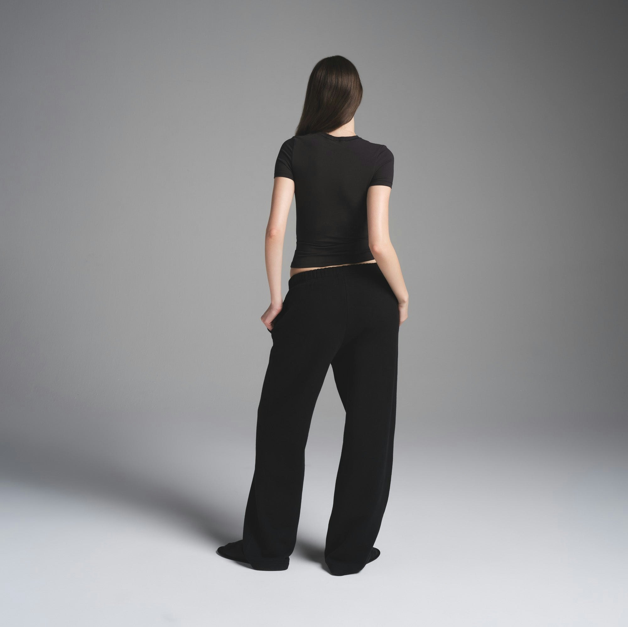 COTTON FLEECE CLASSIC STRAIGHT LEG PANT - ONYX - image 33