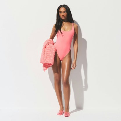 SIGNATURE SWIM TOWEL - MELON