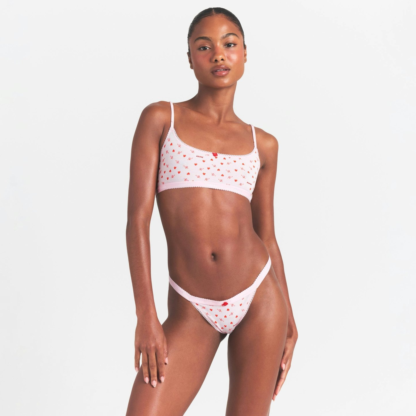 LIGHTWEIGHT COTTON LOGO PICOT THONG - BABY PINK ARROWED HEARTS