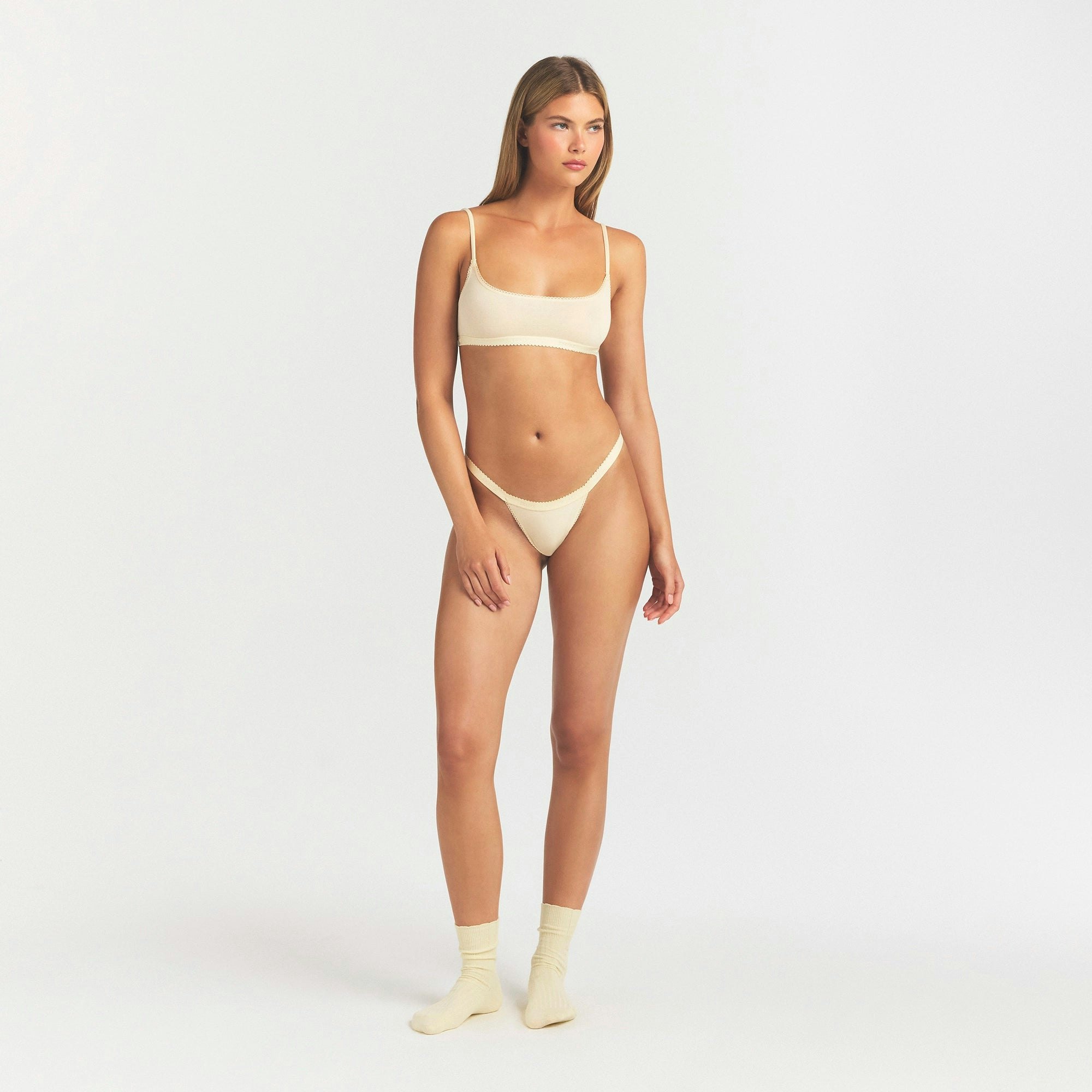 LIGHTWEIGHT COTTON LOGO PICOT THONG - BUTTER TONAL