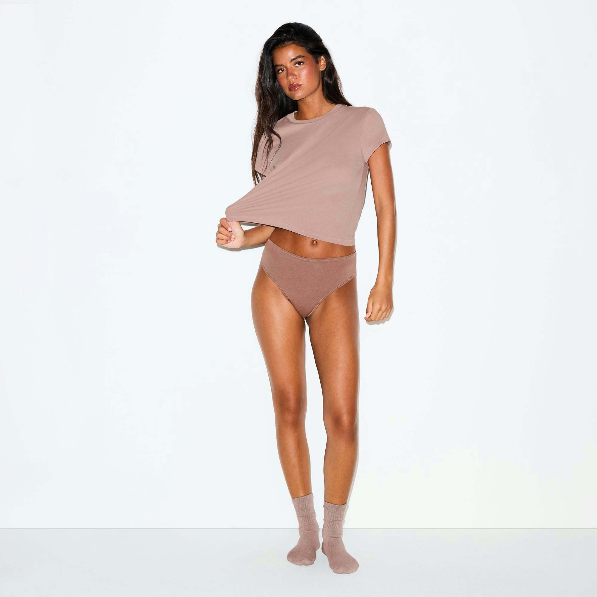 PERIOD PANTIES THONG - UMBER