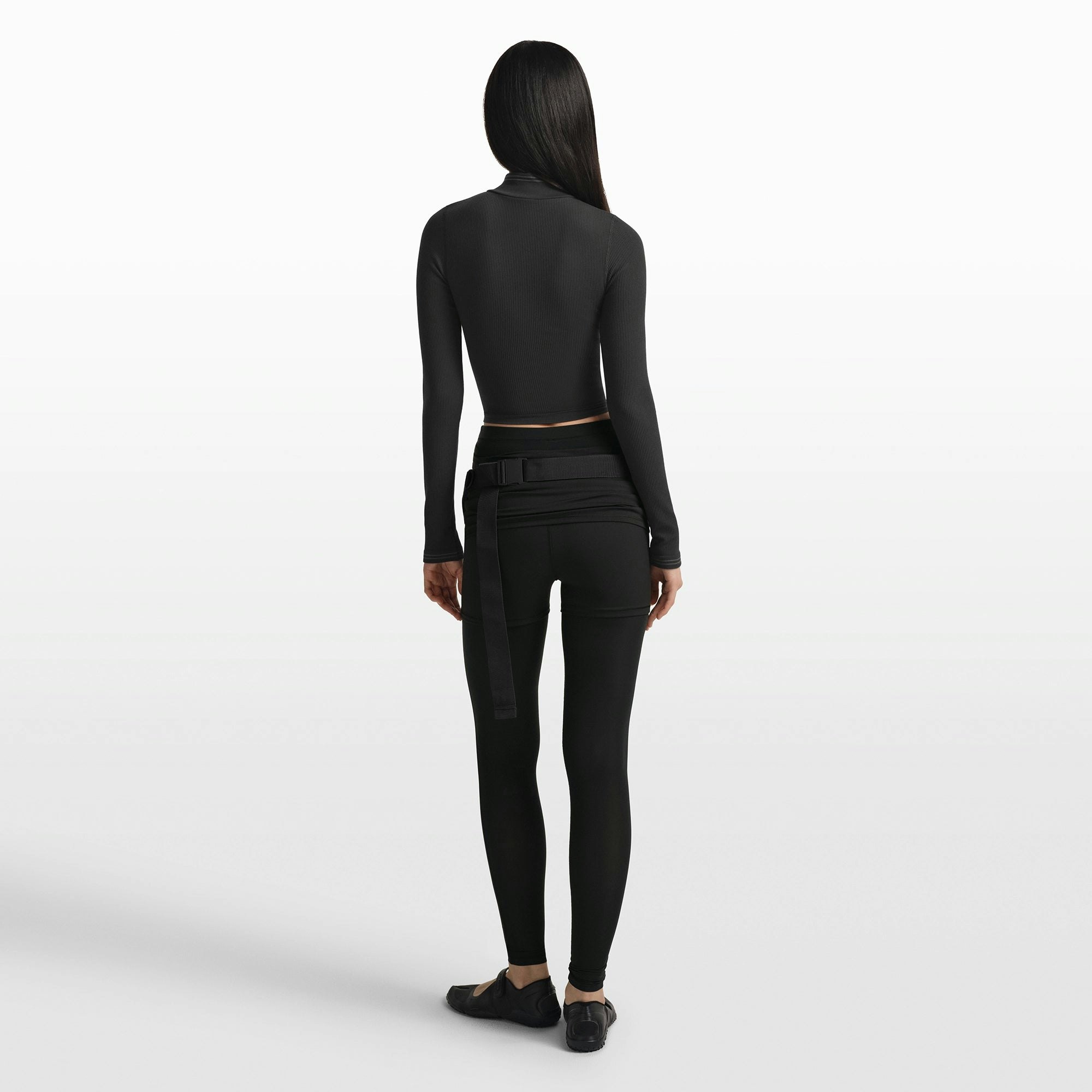 NikeSKIMS RIBBED SEAMLESS ZIP UP CROP JACKET - OBSIDIAN - image 14