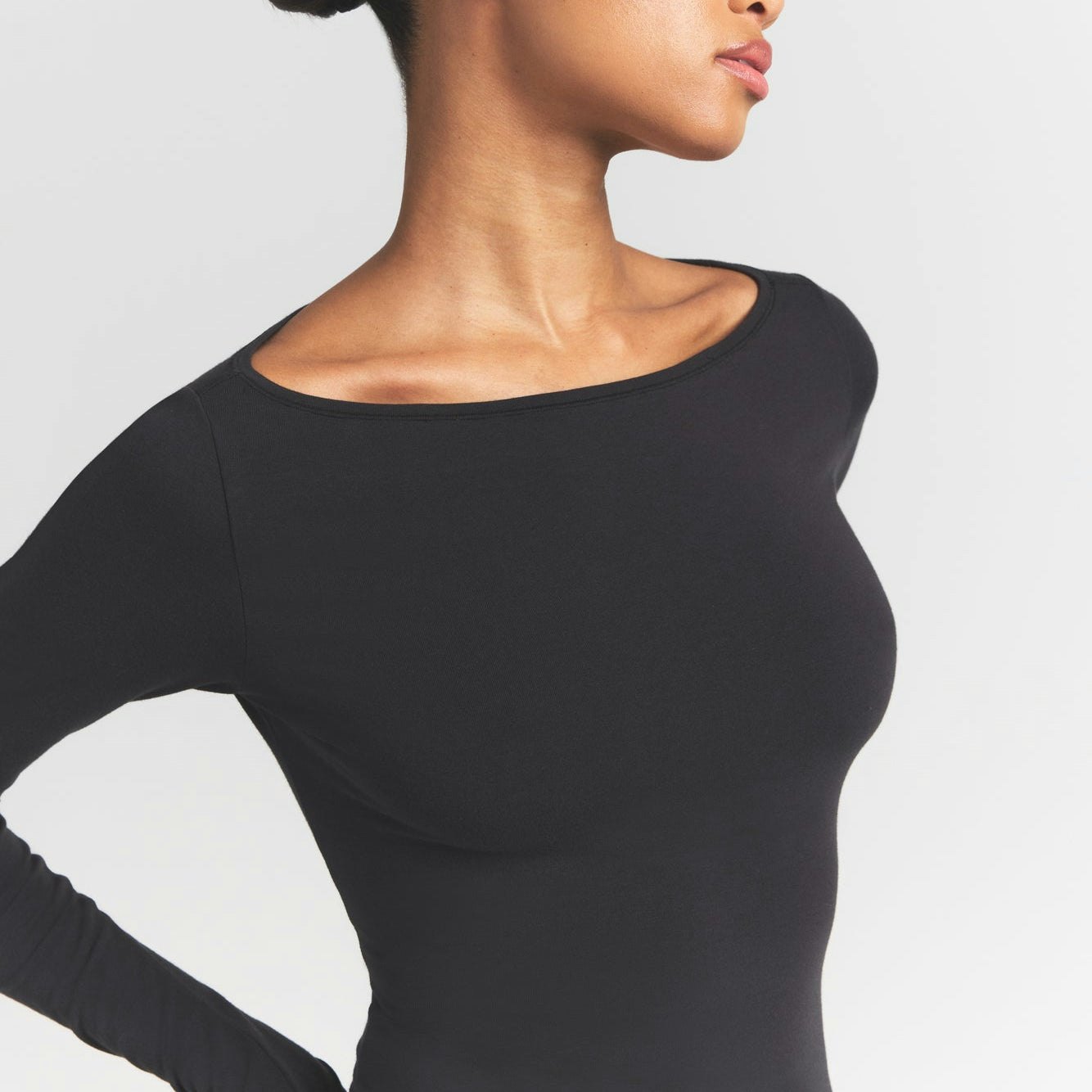 COTTON JERSEY LONG SLEEVE BOATNECK TOP - SOOT - image 16