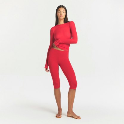 SHEER RIB LONG SLEEVE TOP - CARMINE