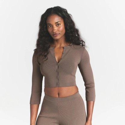 REFINED KNIT CROPPED CARDIGAN - AMETHYST - image 8