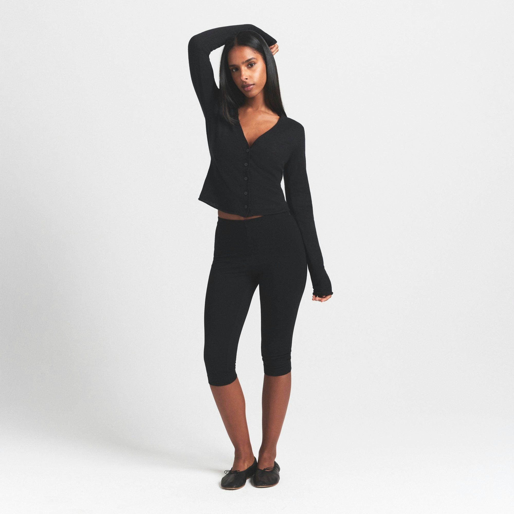 FEATHERWEIGHT CASHMERE CARDIGAN - ONYX - image 17