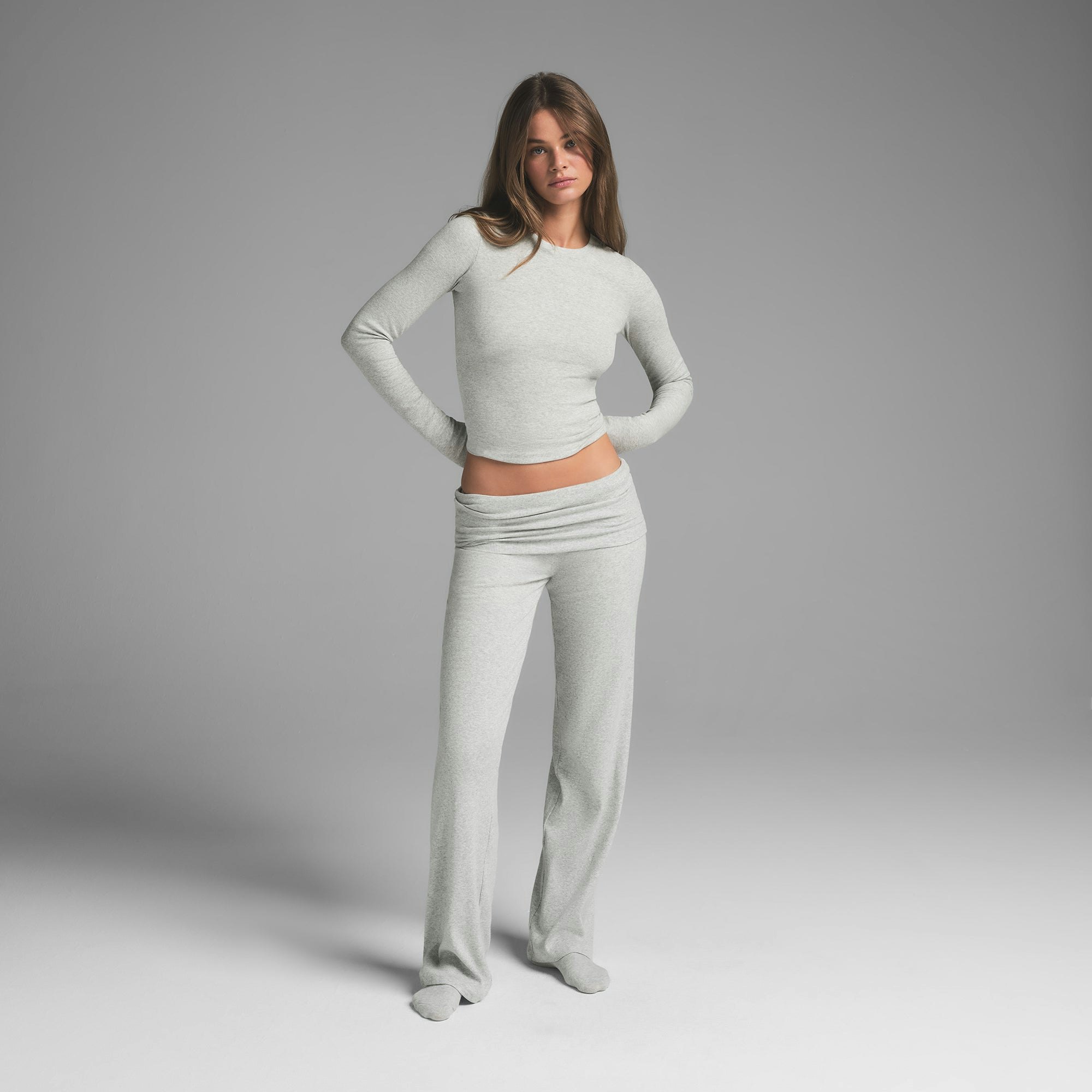 COTTON RIB LONG SLEEVE T-SHIRT - LIGHT HEATHER GREY - image 13