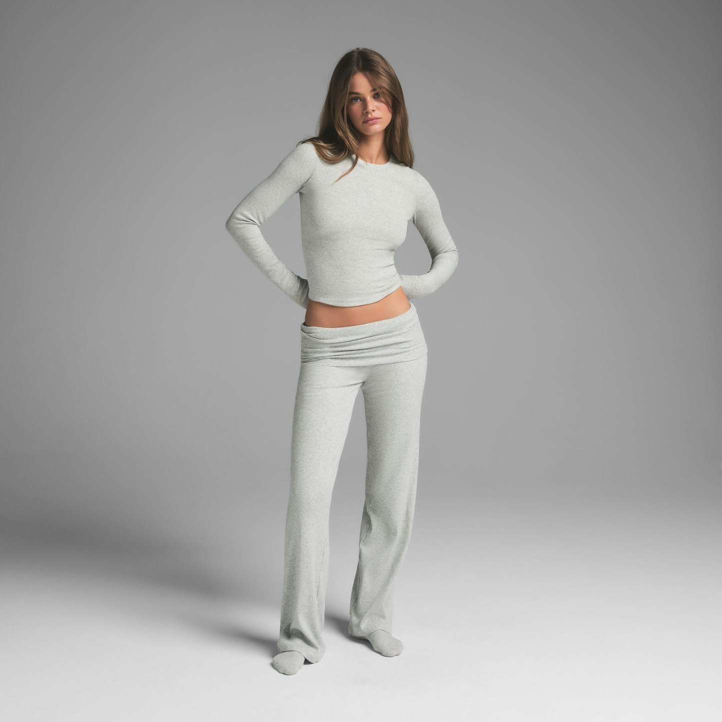 COTTON RIB LONG SLEEVE T-SHIRT - LIGHT HEATHER GREY - image 13
