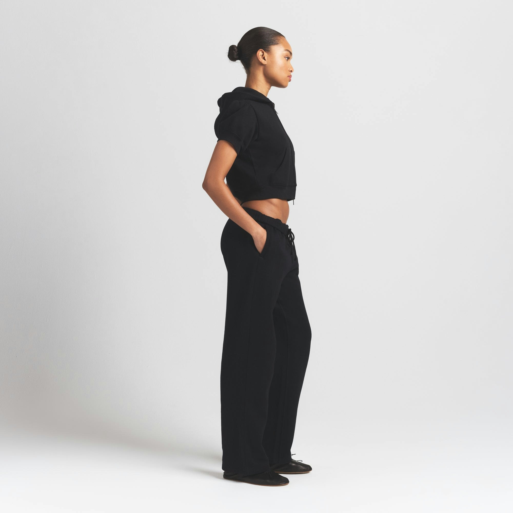 COTTON FLEECE BUBBLE SLEEVE CROPPED ZIP UP - ONYX - image 16