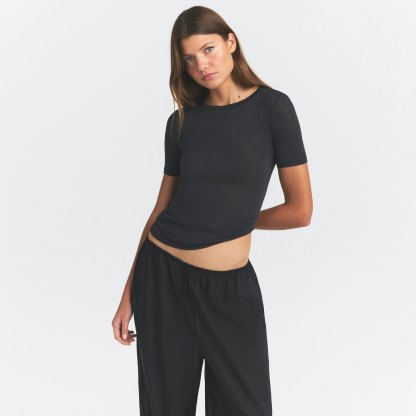 SHEER MODAL LONG T-SHIRT - ONYX - image 17