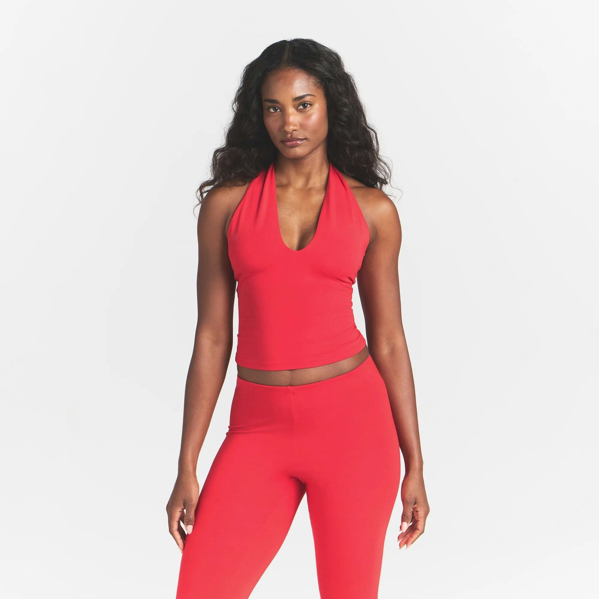 SMOOTH LAYERS HALTER TOP - CARMINE - image 12