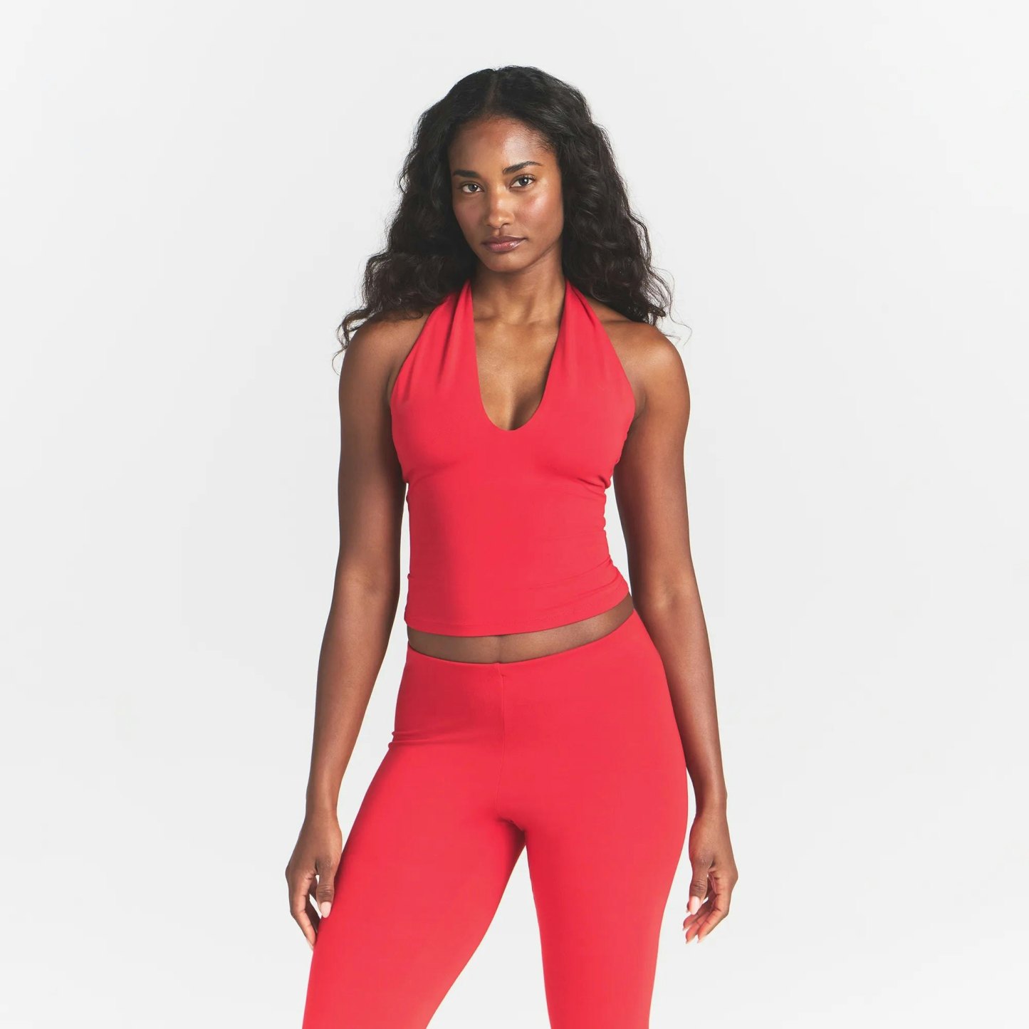 SMOOTH LAYERS HALTER TOP - CARMINE - image 12