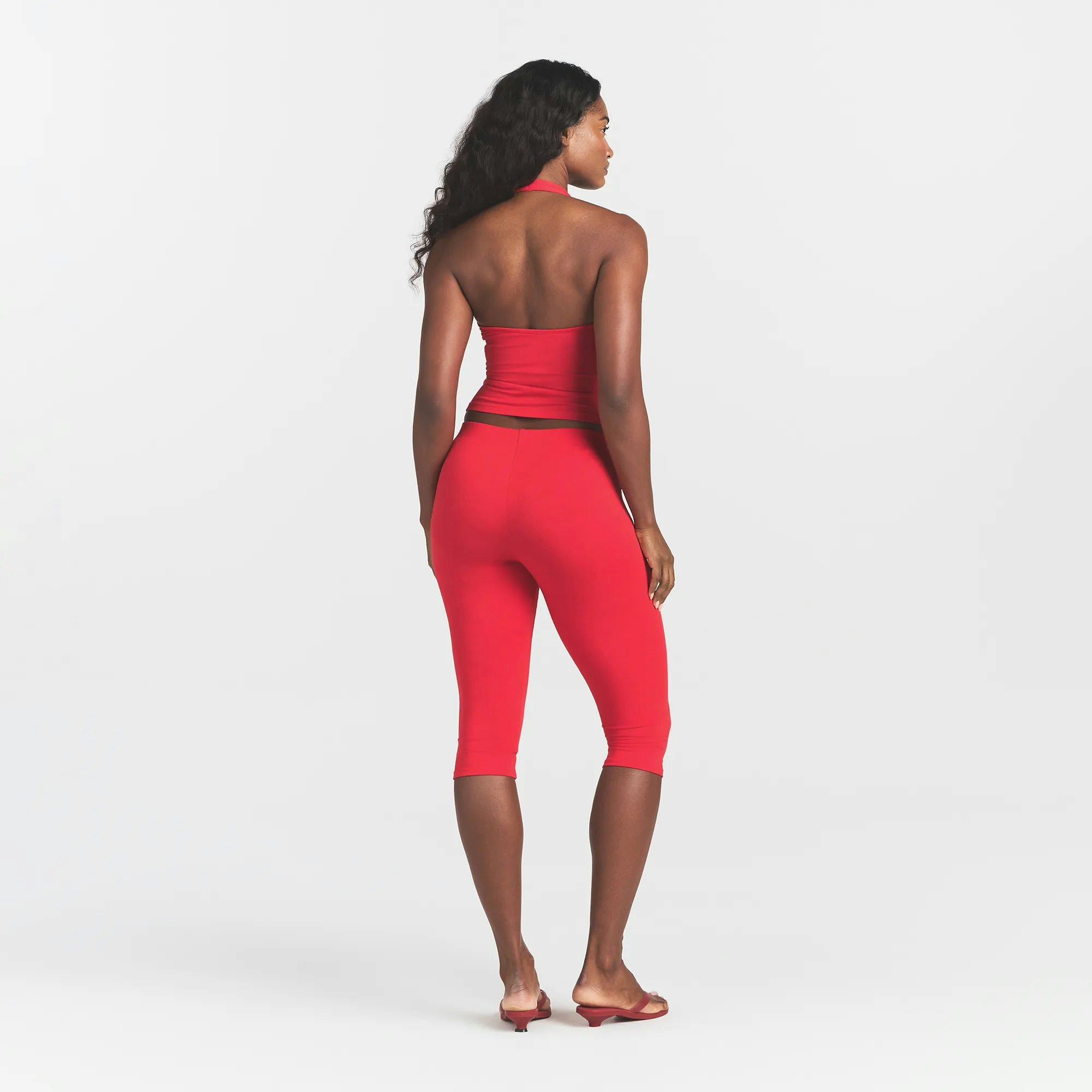 SMOOTH LAYERS HALTER TOP - CARMINE - image 13