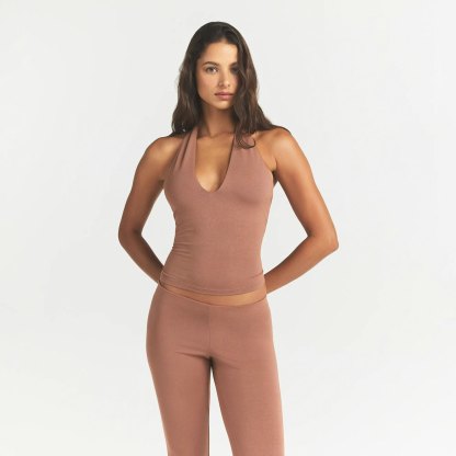 SMOOTH LAYERS HALTER TOP - NUTMEG - image 17