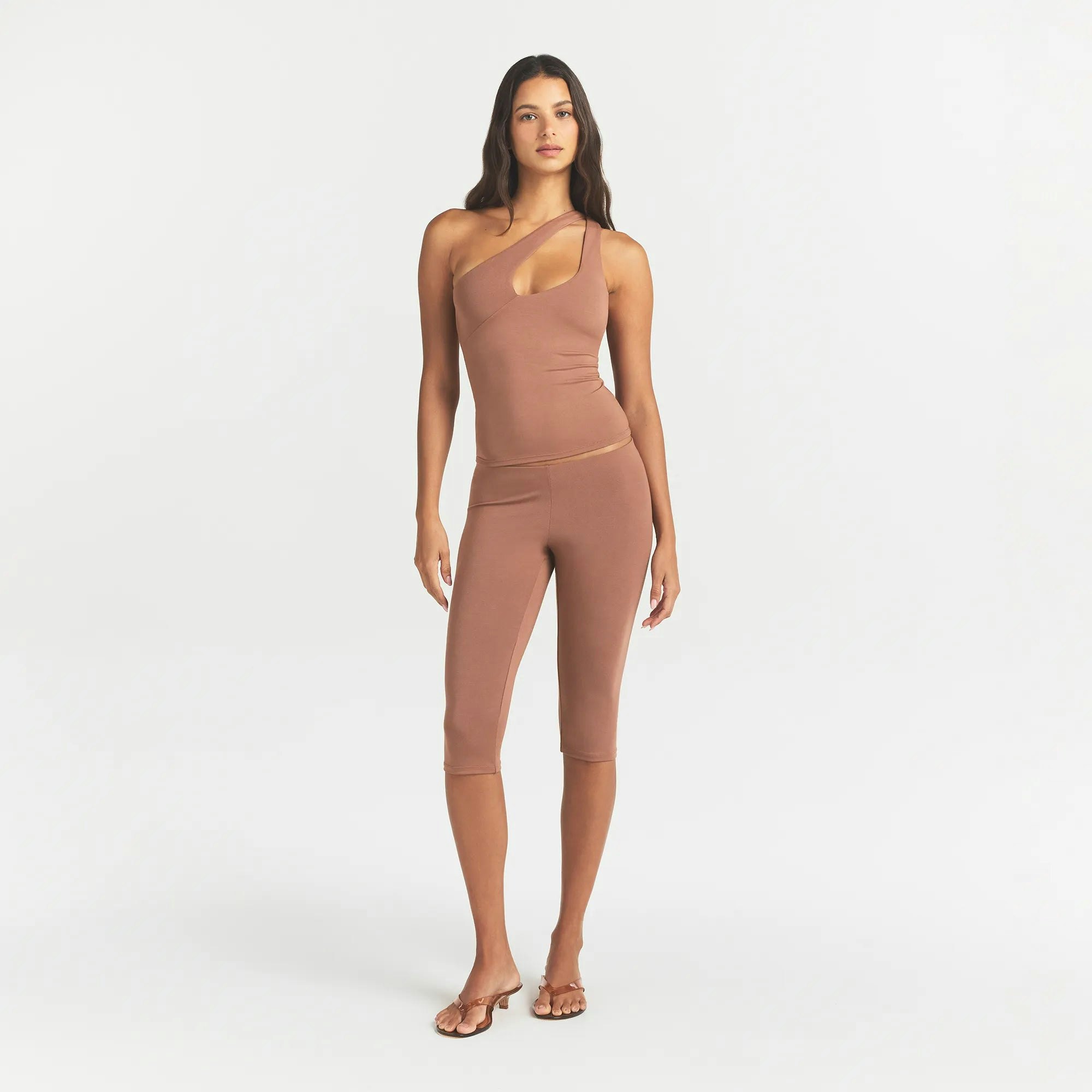 SMOOTH LAYERS ONE SHOULDER TOP - NUTMEG - image 11