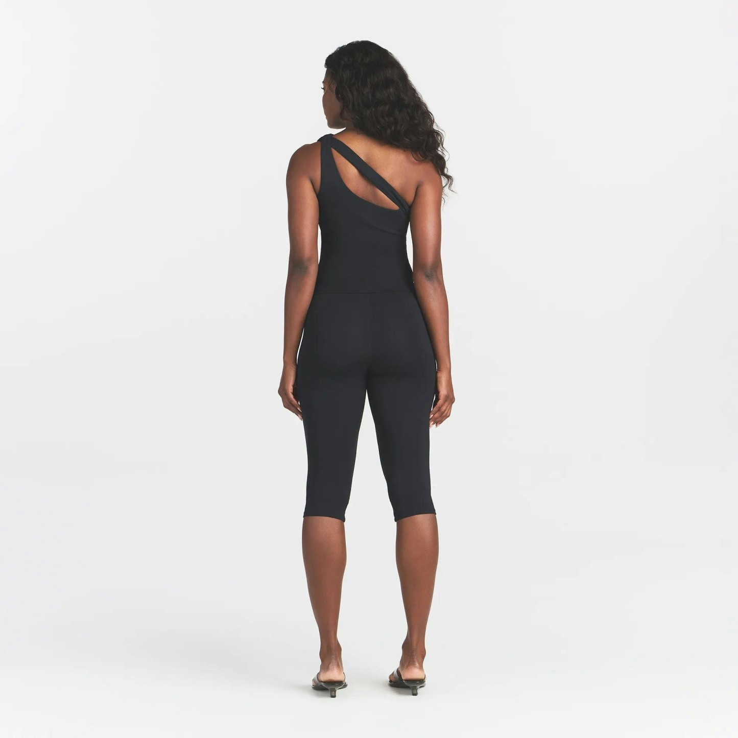 SMOOTH LAYERS ONE SHOULDER TOP - OBSIDIAN - image 8