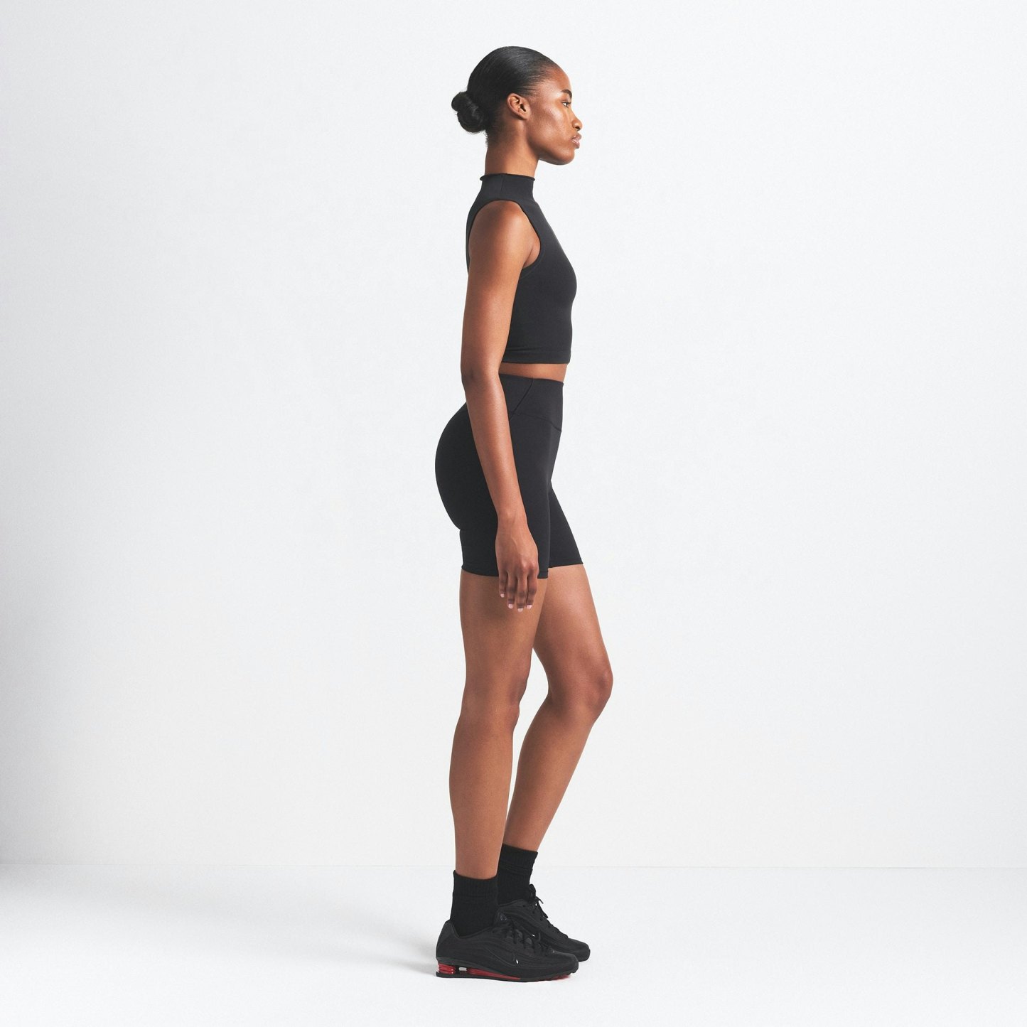 NikeSKIMS VINTAGE SEAMLESS MOCK NECK BRA TOP - OBSIDIAN - image 3