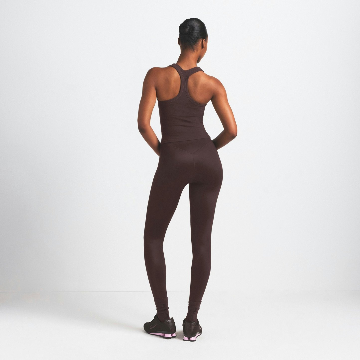 NikeSKIMS VINTAGE SEAMLESS RACER BACK TANK - PHOENIX - image 9