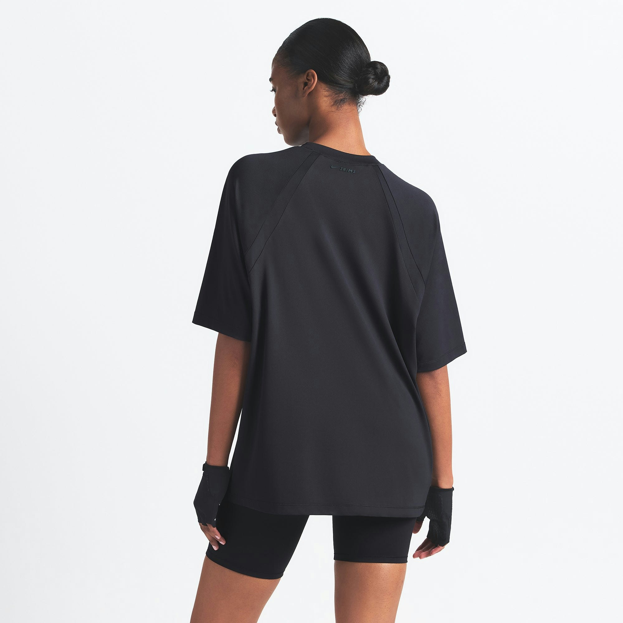 NikeSKIMS AIRY OVERSIZED TEE - OBSIDIAN - image 4