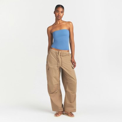 FITS EVERYBODY TUBE TOP - ARCTIC