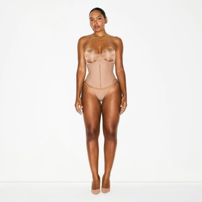 SKIMS BODY CORE SCULPT WAIST CINCHER - SIENNA