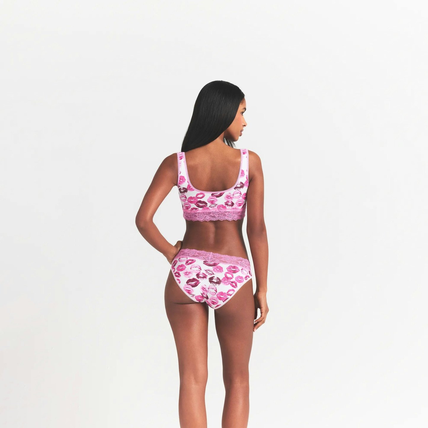 LIGHTWEIGHT COTTON WIDE LACE BRIEF - PINK ALLOVER LIPSTICK